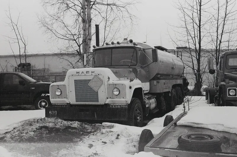 Old 69 shot on Lomography Lady Grey 400 with a Mamiya Super 23, developed at Home / Self-Developed, by Truckinwagen