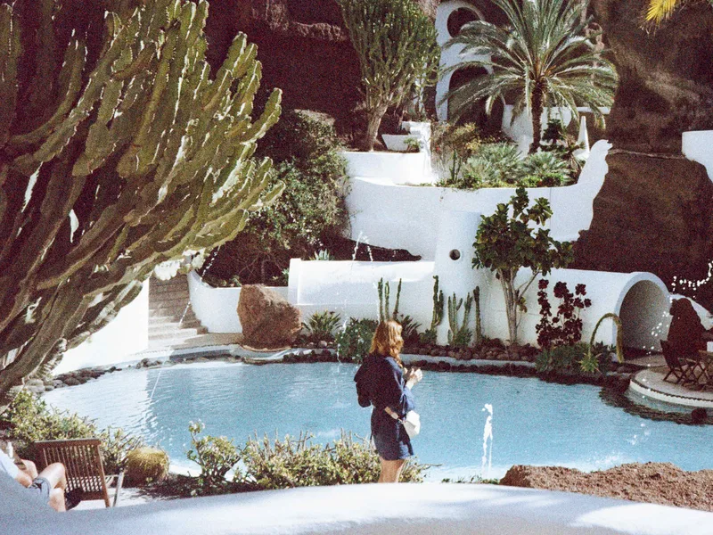 Film photo shot on Cinemot Porto 1987 with a Olympus AF-1 Super, developed at Foto Americaine, by Steph