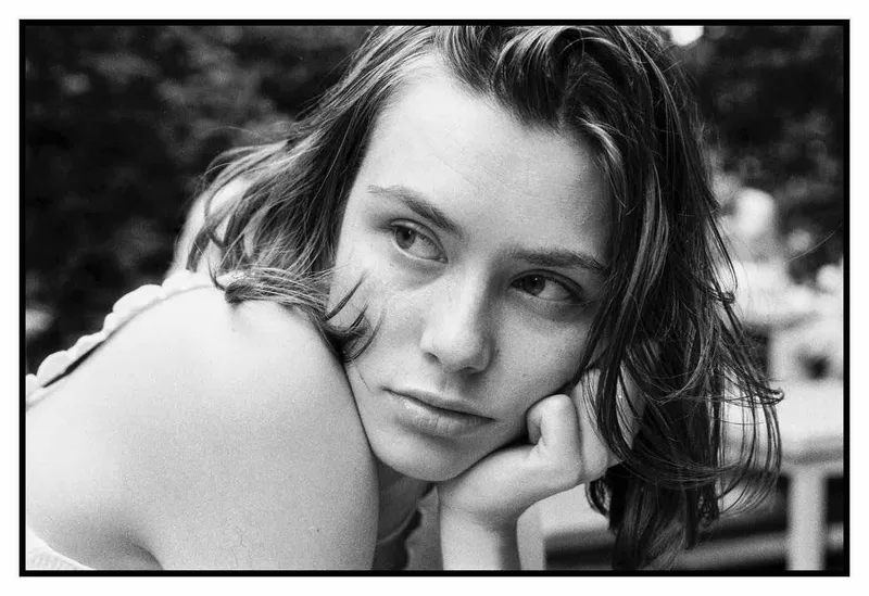 Alesia shot on Foma Fomapan 400 Action with a Canon EOS 1 N, developed at Kontur, by Marliq