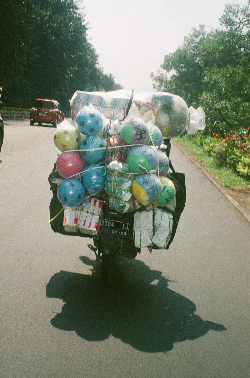 Film photo shot on Perutz Primera 200 with a Nikon F80, developed at Bersoreria , by Moehammad Ridwan