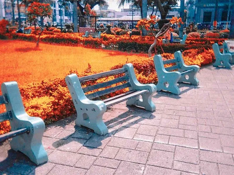 Cebu City, July 2023 shot on Kodak UltraMax 400 with a Kodak Ektar H35, developed at F8 Photo, by Rafael Gandionco