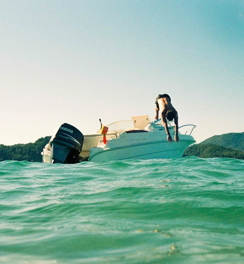 open water shot on Kodak Portra 800 with a Nikonos IV-A, developed at Carmencita Lisboa, by Pedro