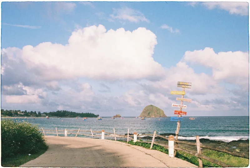 Hòn Yến shot on Agfa Vista Plus 400 with a Nikon FM2n, developed at 47plus minilab, by nivhty123