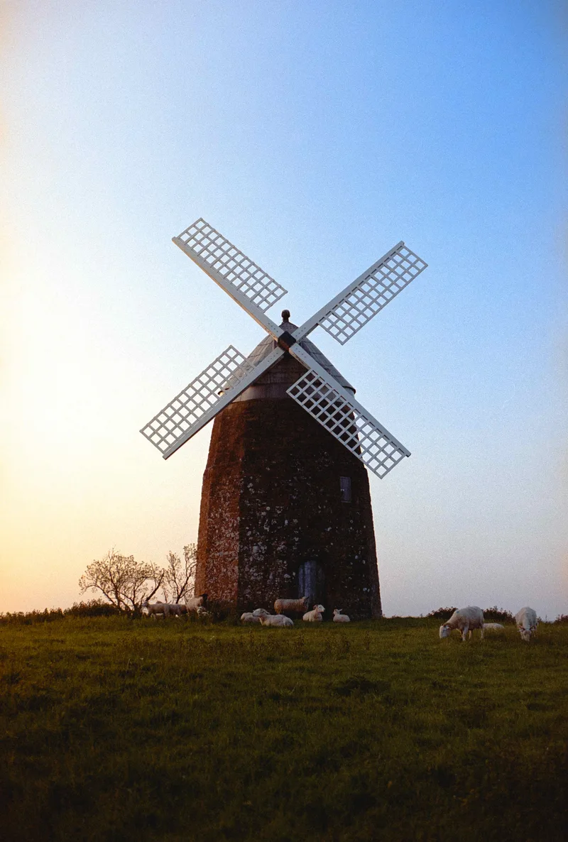 Tysoe Windmill shot on Kodak Portra 400 with a Canon A-1, developed at AG Photolab, by Alex Hewitt