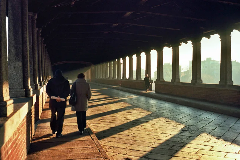 La luce del mattino shot on Kodak Ektar 100 with a Rollei 35, by Lorocco