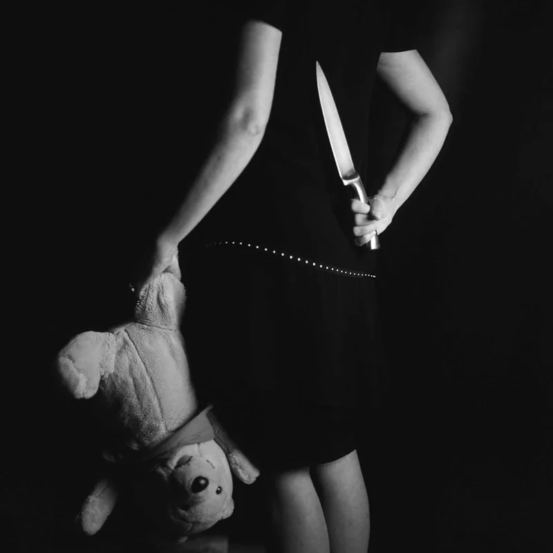 Who killed Winnie? shot on Lomography Potsdam Kino BW 100 with a Hasselblad 500CM, by Cyril b.