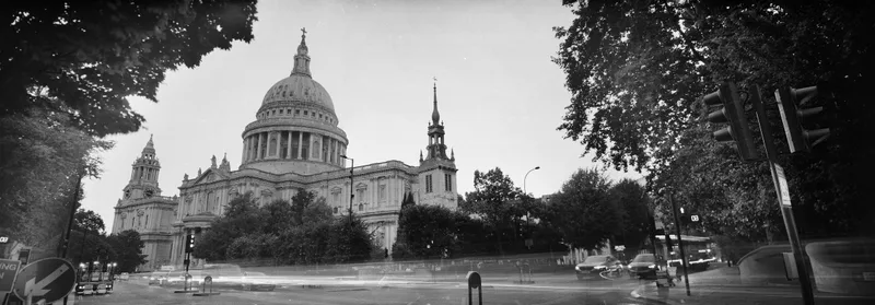 StPaul's 6x17 style shot on Ilford HP5 Plus 400 with a Chroma Camera 6x17, developed at Home / Self-Developed, by Miguel Vicente