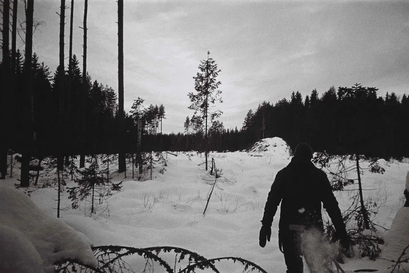 Winter wanderer shot on Kodak Tri-X 400 with a Samsung AF Slim, developed at Photo Stella, by Jussi