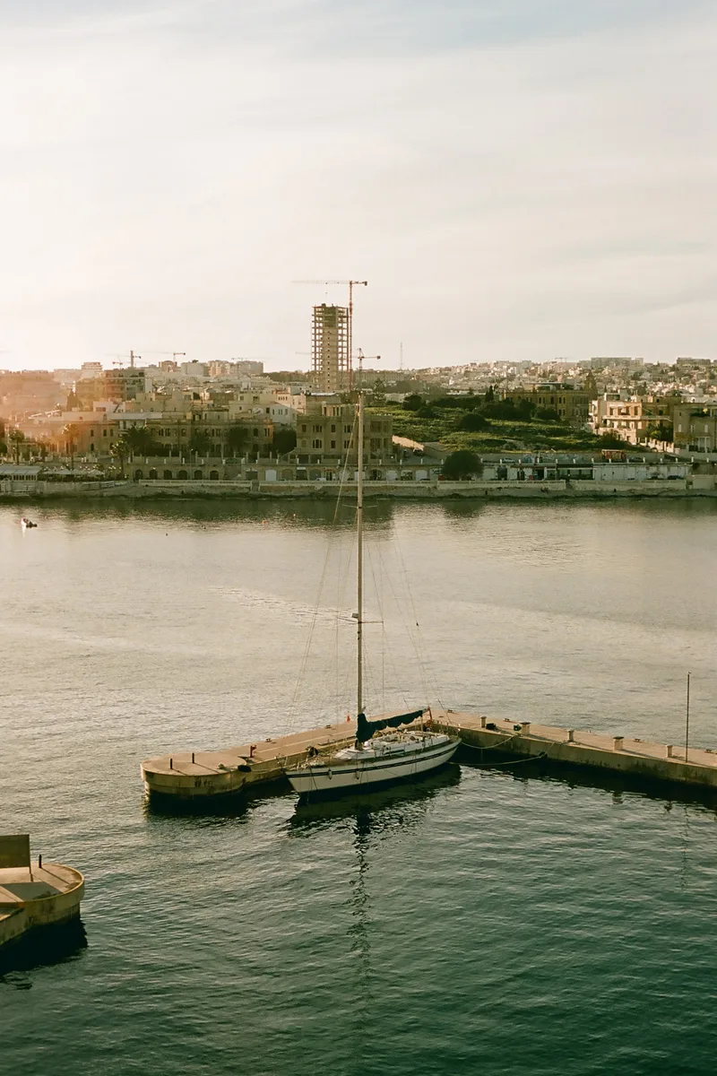 Sunset Anchorage shot on Film Washi Washi X with a Canon AE-1, developed at Arcanes labo photo, by Adrian