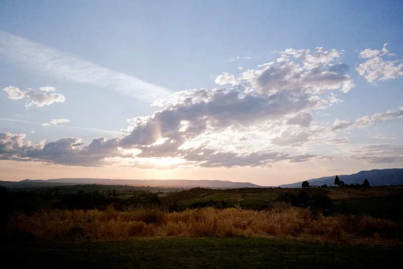 Yakima Sunset shot on Fuji Fuji Color 400 with a Ricoh R1, developed at Panda Lab, by Marcus