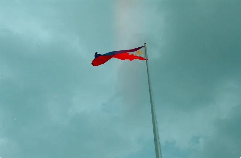Country’s Pride shot on Fujifilm Superia Premium 400 with a Minolta SR-T 101, developed at YKL, by Classic Chairls