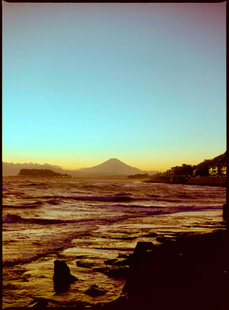 Mt.Fuji shot on Kodak Gold 200 with a Mamiya 645, developed at Sakuraya Photography Lab, by $ickdude