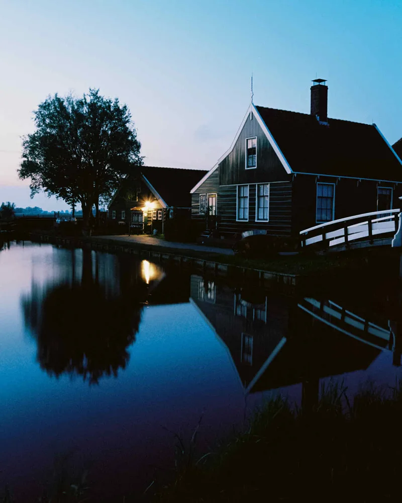 The Famous House shot on Kodak Ektar 100 with a Minolta Dynax 5, developed at Analog Space, by Amarthya Dida