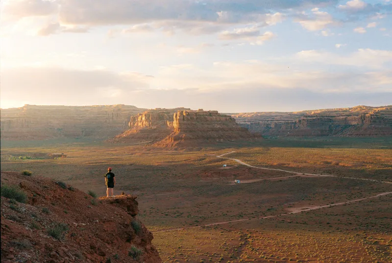 Valley of the Gods shot on Kodak Ektacolor Pro 400 with a Minolta X-700, by Matcal (Always_Be_Negative_)