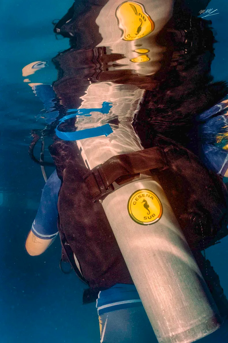 Testing the canister shot on Kodak Gold 200 with a Nikonos RS, developed at Home / Self-Developed, by Marco Manuzzi