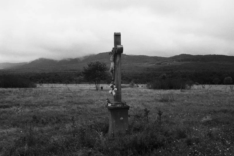 Cross in the Pilis shot on Ilford FP4 Plus 125 with a Pentax MZ-S, by Zoli.Czukor