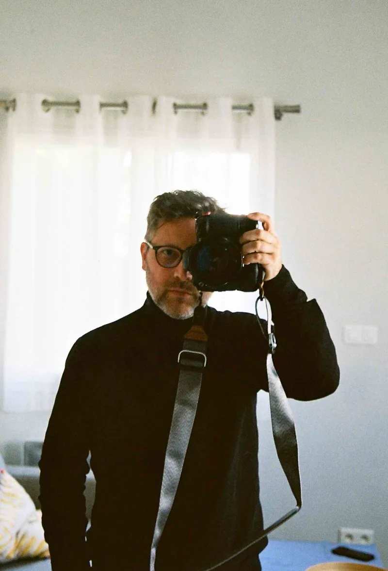 Me. shot on Fujifilm Superia X-TRA 400 with a Nikon F100, developed at Chroma Films, by Vincent Copié