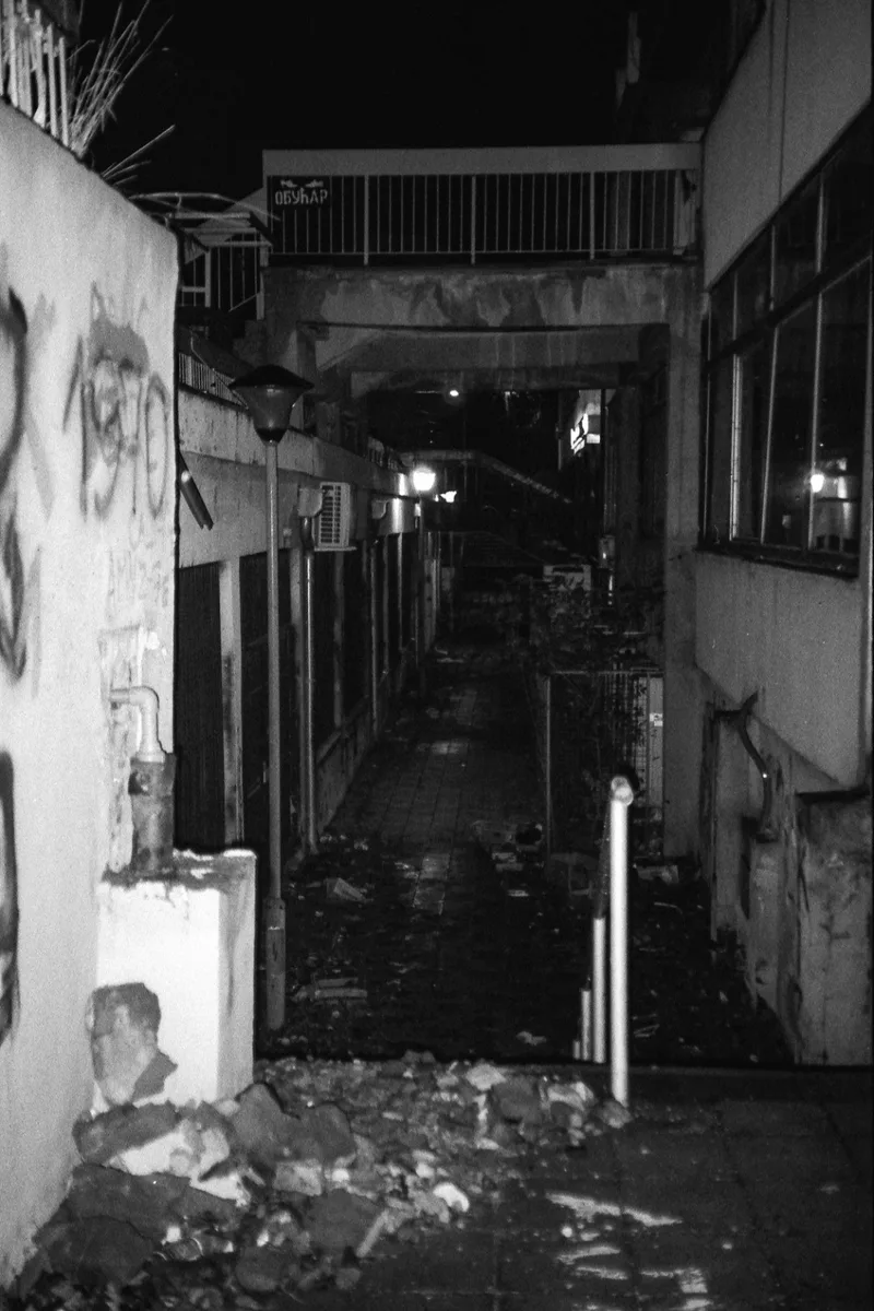 Film photo shot on Kentmere Pan 400 with a Minolta Riva Zoom 140ex, developed at Home / Self-Developed, by pavle