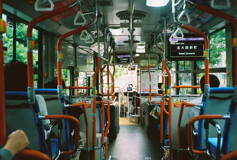 Bus shot on Kodak UltraMax 400 with a Olympus Mju-II, developed at Laboratoire Photon, by Silence ça pousse