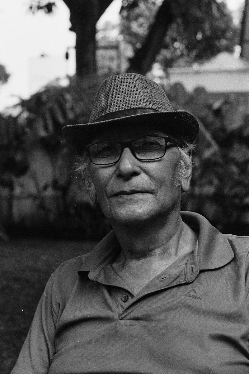 Mr. Condro shot on Ultrafine Xtreme 400 with a Olympus OM-1, developed at Home / Self-Developed, by Venendar