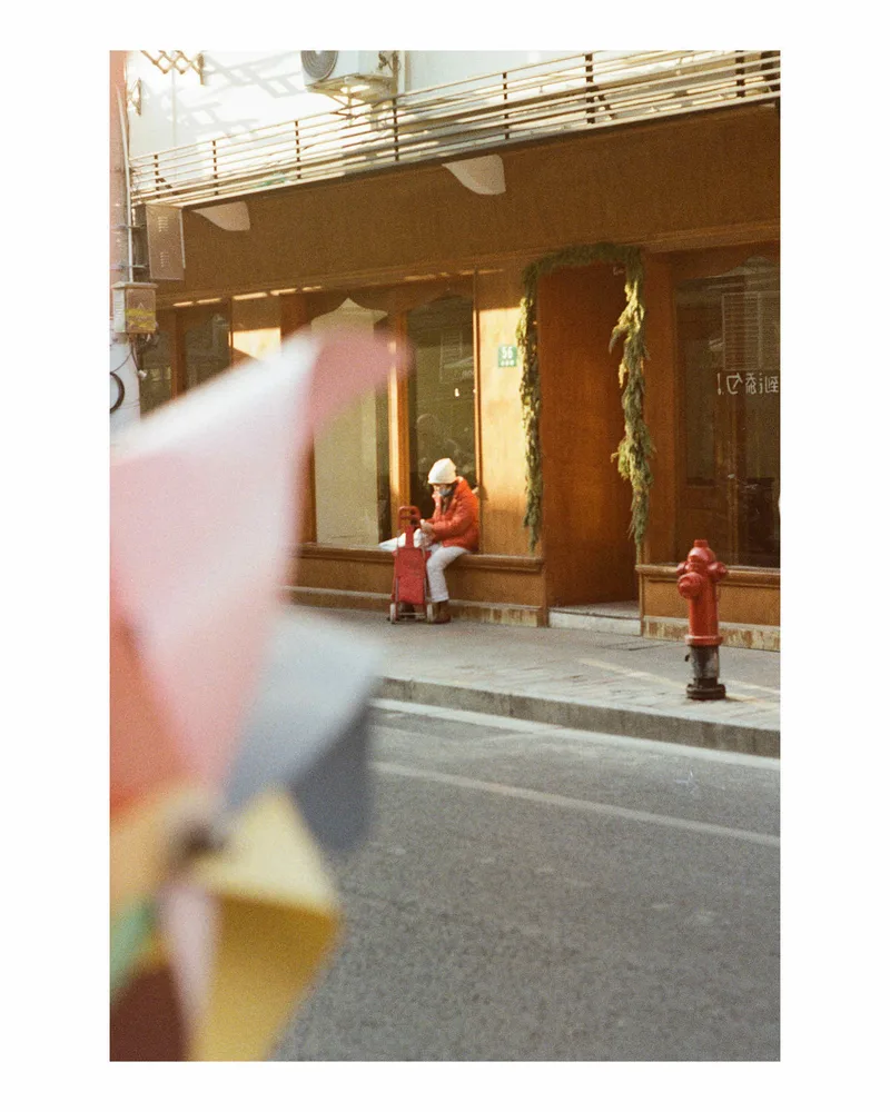 魔都 shot on Circa Lab Loretta 200 with a Minolta XD, developed at Circa Lab, by Verlichtend