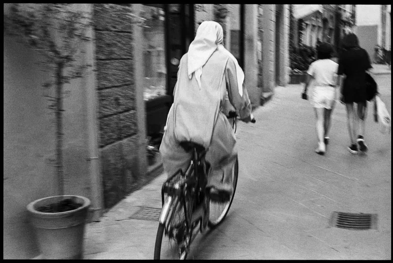 Film photo shot on Ilford HP5 Plus 400 with a Yashica Electro 35 G, developed at Home / Self-Developed, by Midio