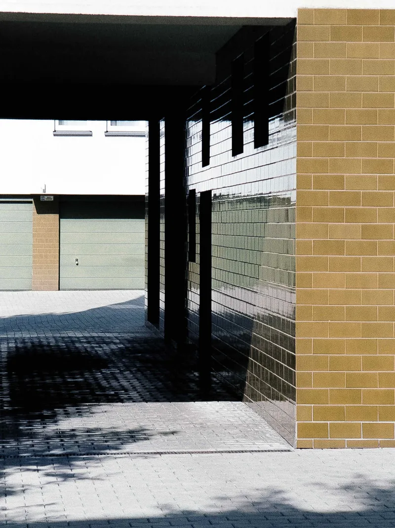 Film photo shot on Kodak Portra 400 with a Minolta Dynax 7000i, by Wennes