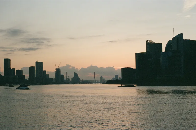 Sunrise in Shanghai shot on Portra 400 with a Canon AE1-P, developed at Filmpark Shanghai , by Kian