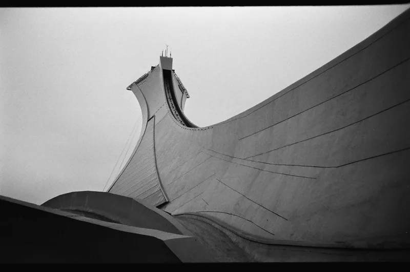 Olympics shot on Ilford HP5 Plus 400 with a Ricoh R1, developed at Photolix, by David Grandmougin