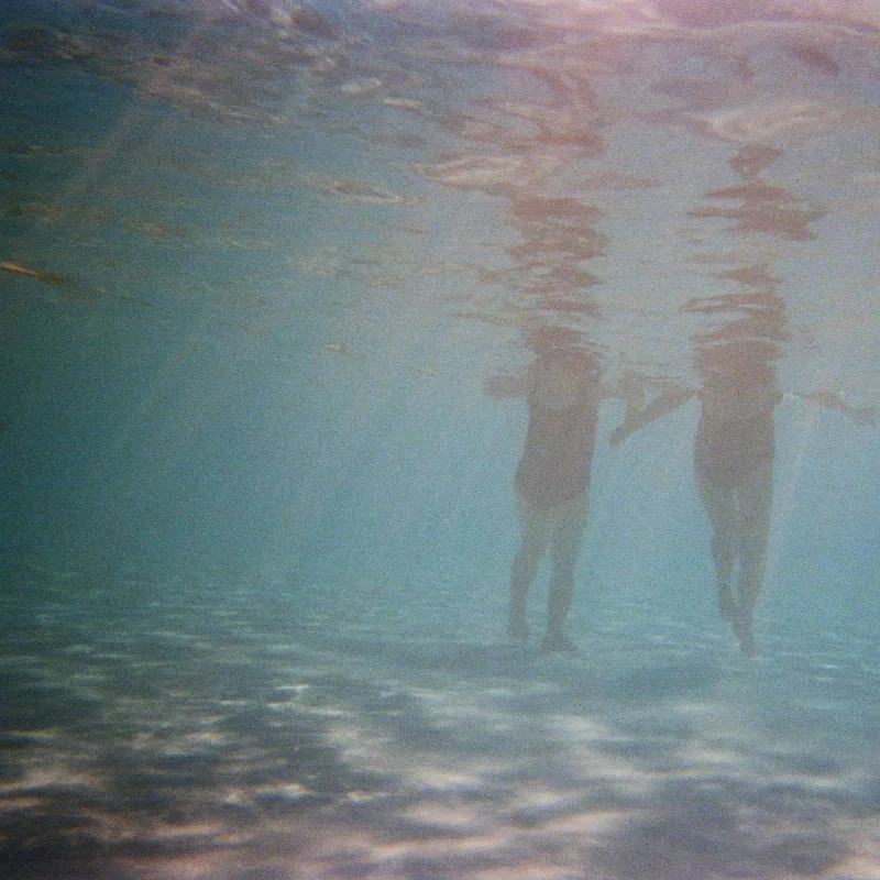 Film photo shot on Kodak Gold 800 (Disposables) with a Kodak waterproof disposable camera, by imsorrybutitookaphoto