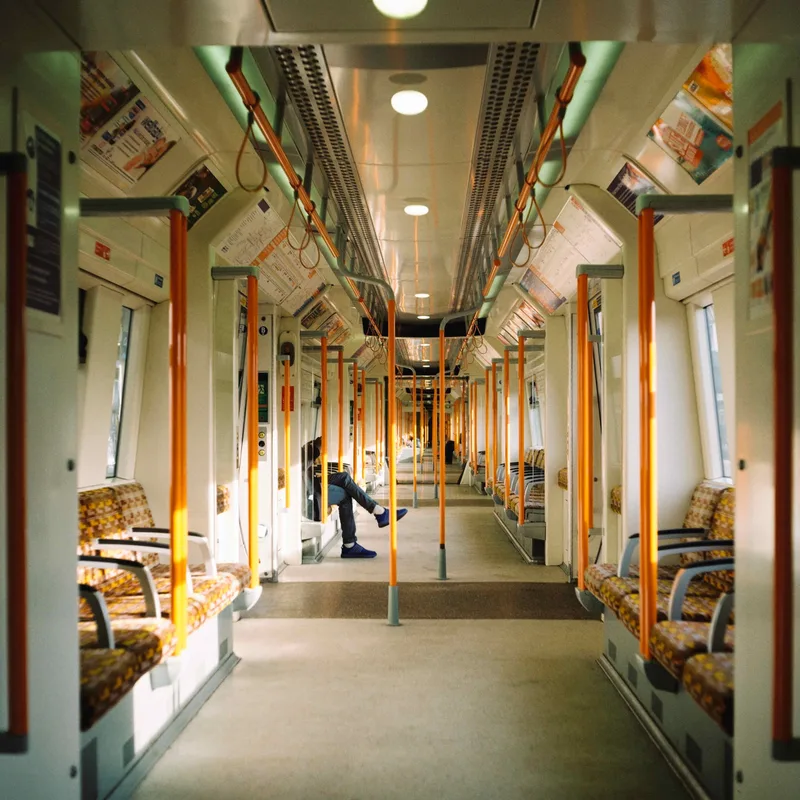 London Overground shot on Kodak Gold 200 with a Rolleicord V, by Jan