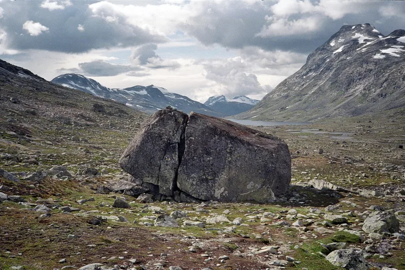 Big rock shot on Kodak UltraMax 400 with a Konica C35 AF, developed at Photocare, by Unluckyrolls