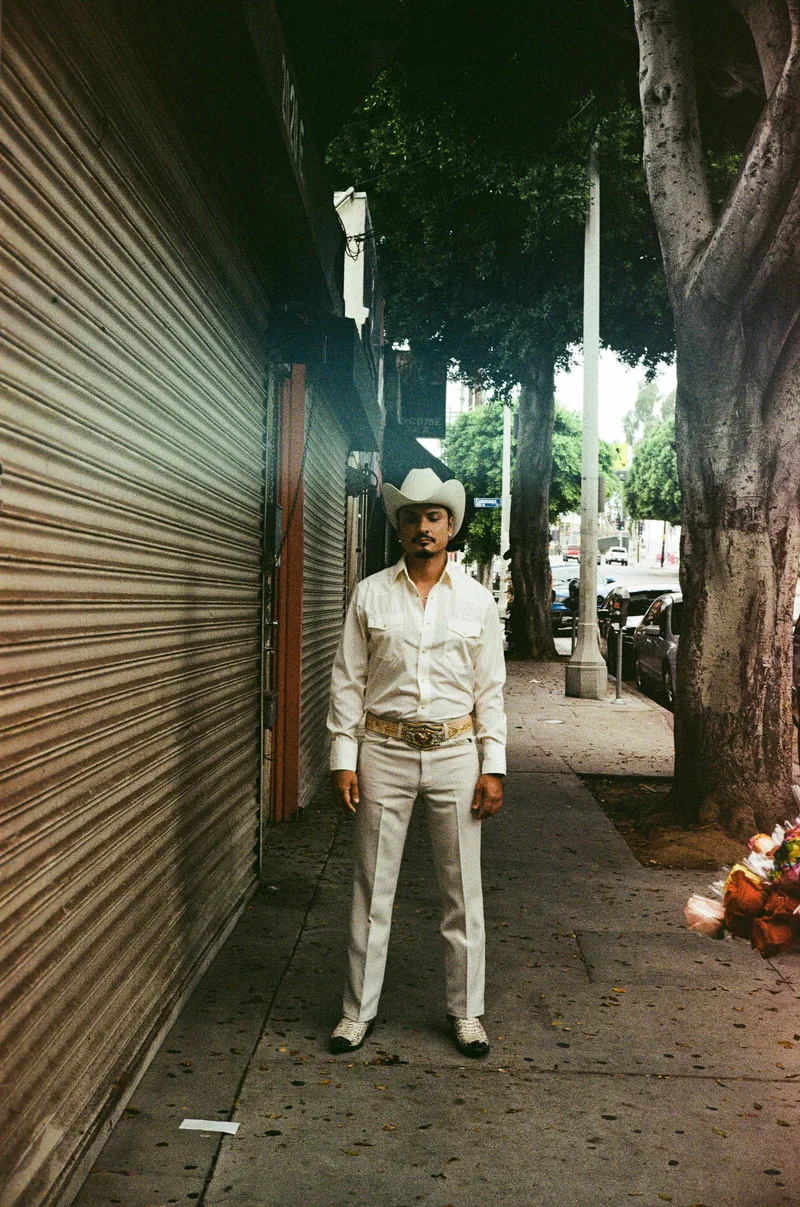 El Paisa shot on Kodak Portra 400 with a Yashica Electro 35, developed at Red Room Photo Lab, by Diego Lopez De Anda