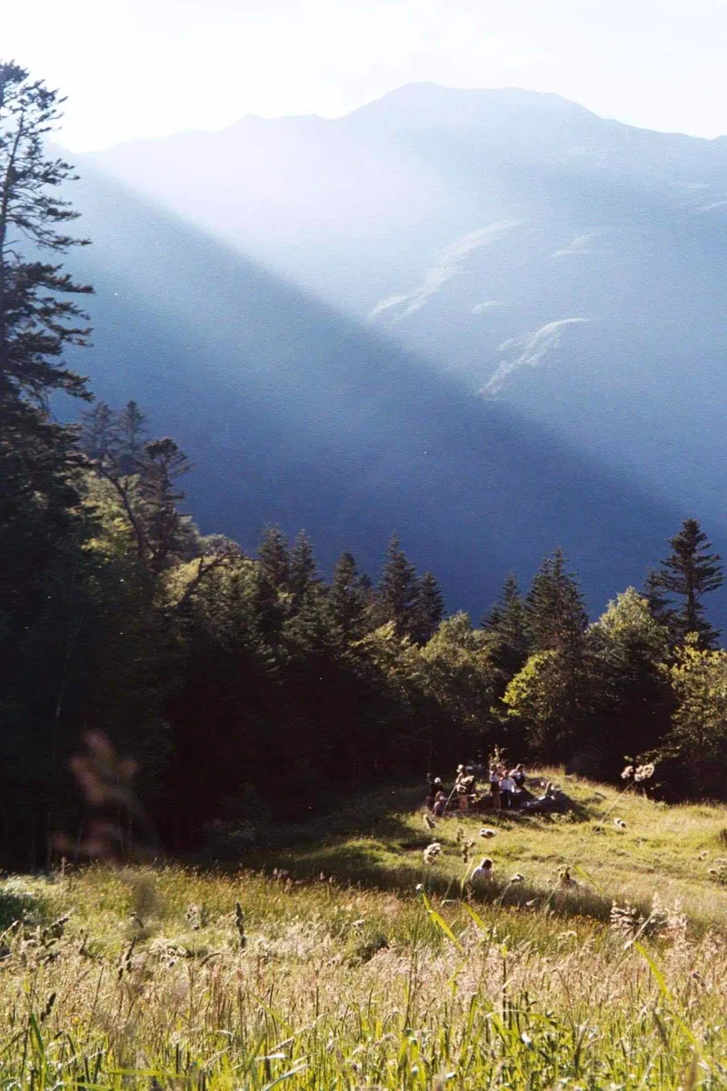 SUMMER PYRÉNÉES shot on Kodak UltraMax 400 with a Revue SR, by ARGENTEURS
