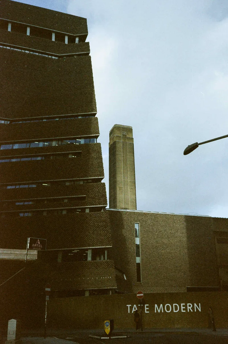 Tate Modern shot on Cinemot Lisboa 1999 with a Olympus AF-1 Super, developed at Stuart Cameras, by Steph