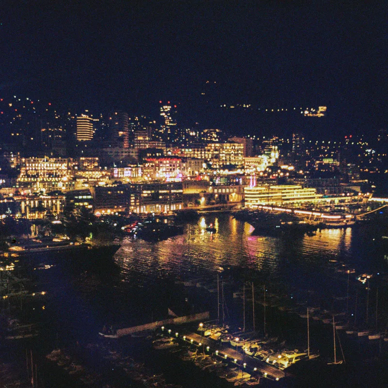 Monaco by night shot on Kodak UltraMax 400 with a Olympus AF-1 Super, developed at Chambre Noire Nice, by Steph