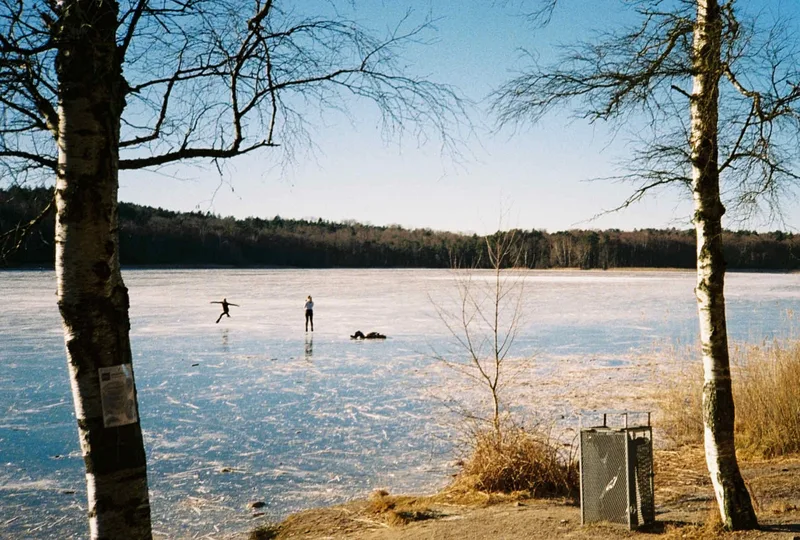 Figure skating ⛸️ shot on Kodak UltraMax 400 with a Olympus XA, developed at Götaplatsen foto, by Green