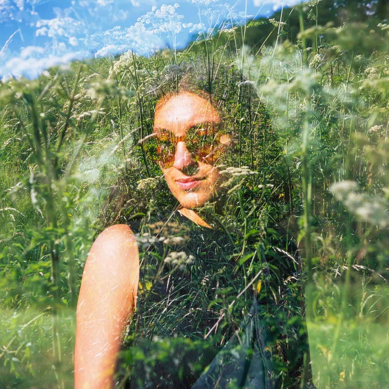 Saffa shot on Fujifilm Velvia 50 with a Yashica C, developed at Home / Self-Developed, by Kuortam