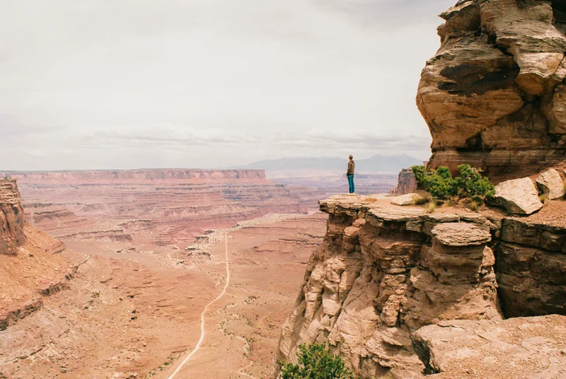Canyonlands shot on Kodak Ektacolor Pro 400 with a Minolta X-700, by Matcal (Always_Be_Negative_)