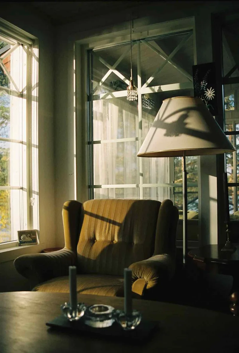 Film photo shot on Kodak Portra 400 with a Minolta X-300, by Oscar
