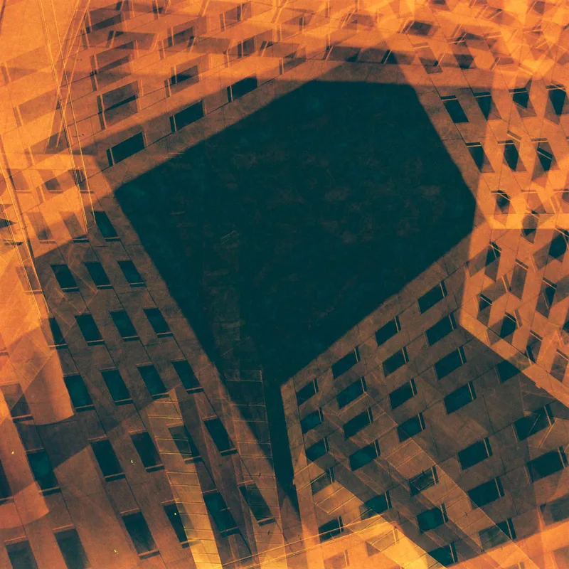 Diamond shot on Redscale 100 with a Zeiss Ikon Nettar 518/16, by Matt