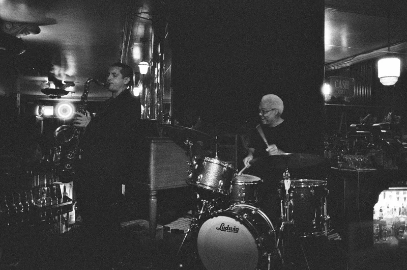 The Green Mile shot on Ilford Delta 3200 with a Olympus OM-1N, developed at Foto Express, by Yashraj