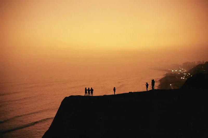 Sunset in Lima shot on Kodak ColorPlus 200 with a Minolta XG-M, by Anita Senff Arias