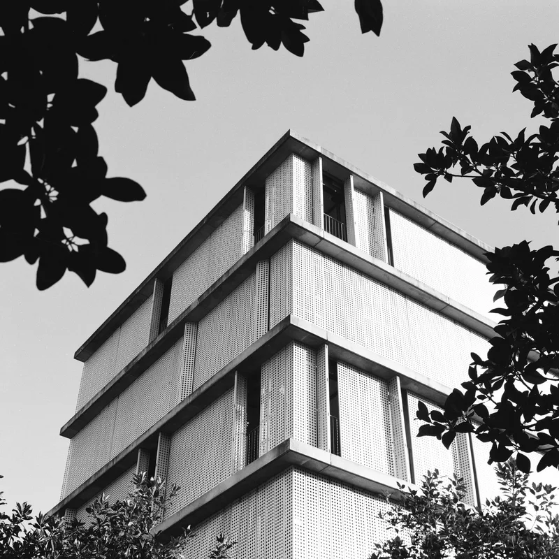 Ile de Nantes architecture shot on Ilford FP4 Plus 125 with a Fujifilm GF670 Pro, developed at L'Atelier Argentique, by Jonathan