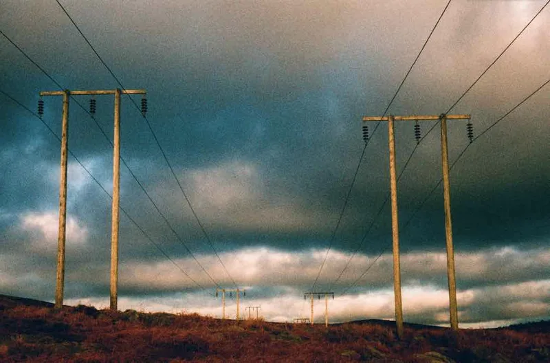 Connected shot on Harman Phoenix 200 with a Leica IIIb, developed at Analogue Wonderland, by Gunther