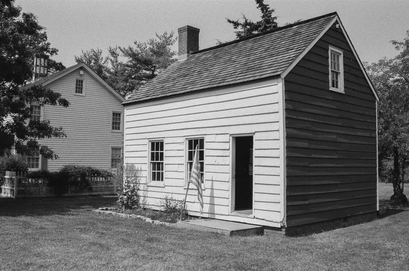 Old Bethpage shot on Ilford HP5 Plus 400 with a Nikon F3T, developed at The DarkRoom, by Efim Podovich