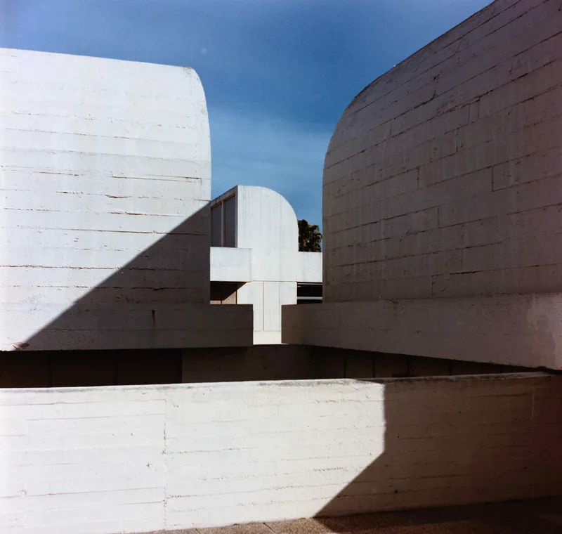 Fundació Miró shot on Kodak Portra 160 with a Rolleicord V, developed at Home / Self-Developed, by Hannes