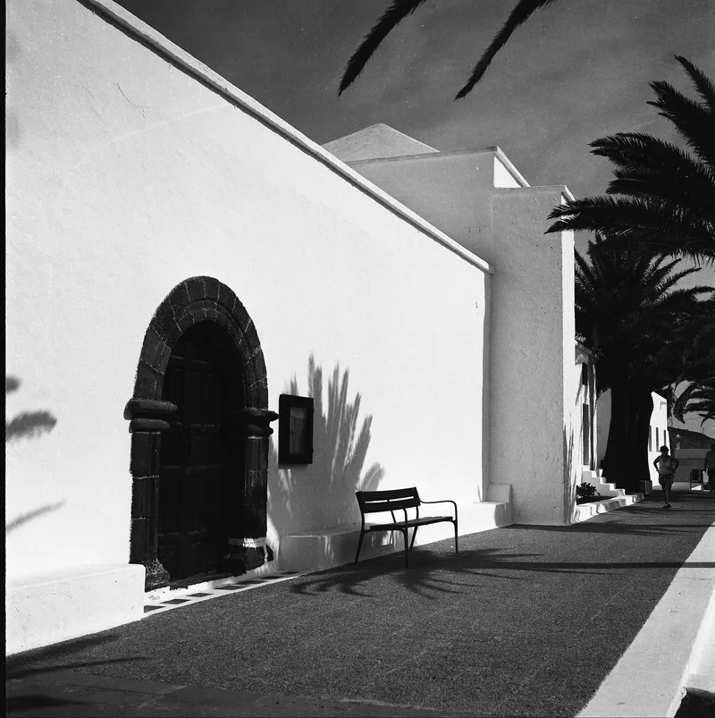 Lanzarote’s bench shot on Ilford PanF Plus 50 with a Zenza Bronica EC-TL, developed at Home / Self-Developed, by Elia