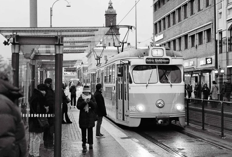 Gothenburg, Brunnsparken shot on Ilford XP2 Super 400 with a Nikon FM2, developed at Götaplatsen foto, by Green