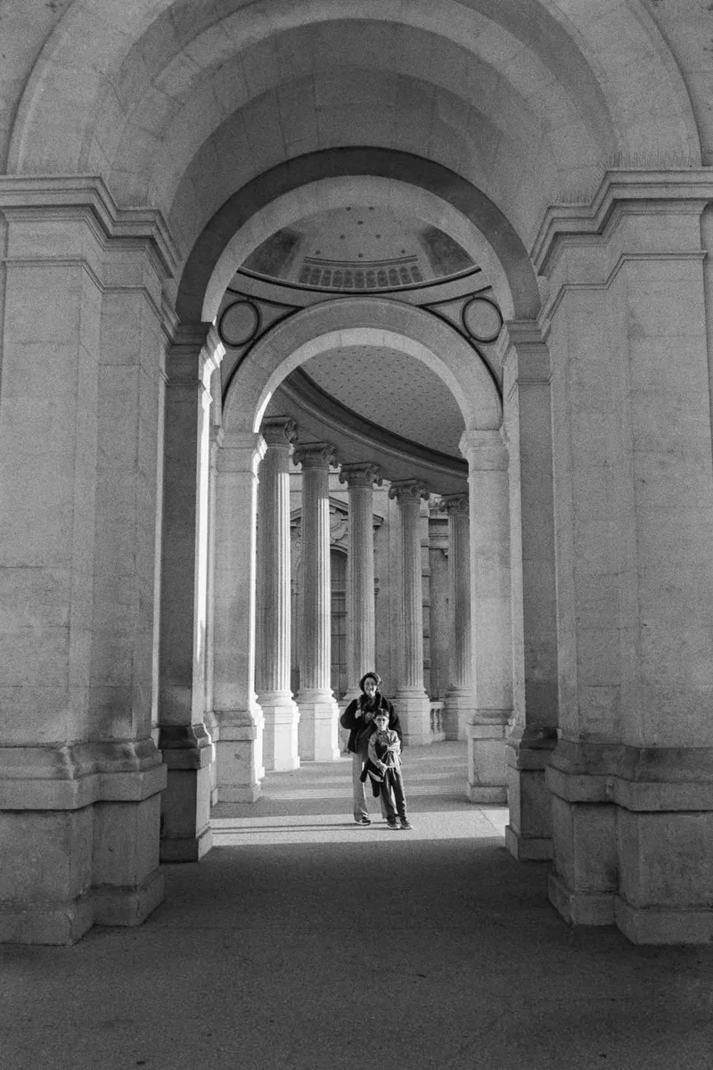 Palais Longchamp shot on Agfa APX 400 with a Voigtländer Bessa R2, developed at L'Atelier Argentique, by Analogue Resistance